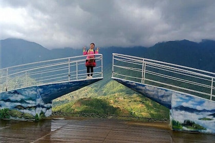 Sa Pa Private Tour: Glass Bridge, Cat Cat, Moana, Best View.