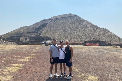 Teotihuacan Food Local Cuisine Workshop and Pyramids Tour