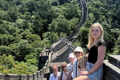 Mutianyu Great Wall, Ming Tombs Ding Ling and Sacred Way Day Tour