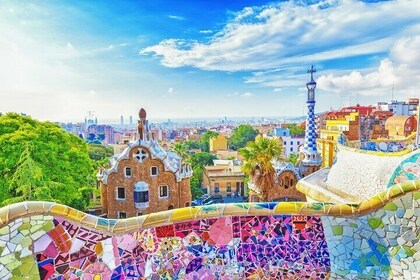 Barcelona MegaCombo Tickets: Park Güell, Casa Batlló & HoHo