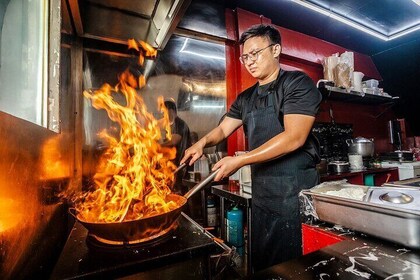 Manila Meals Food Tour with 15+ Tastings