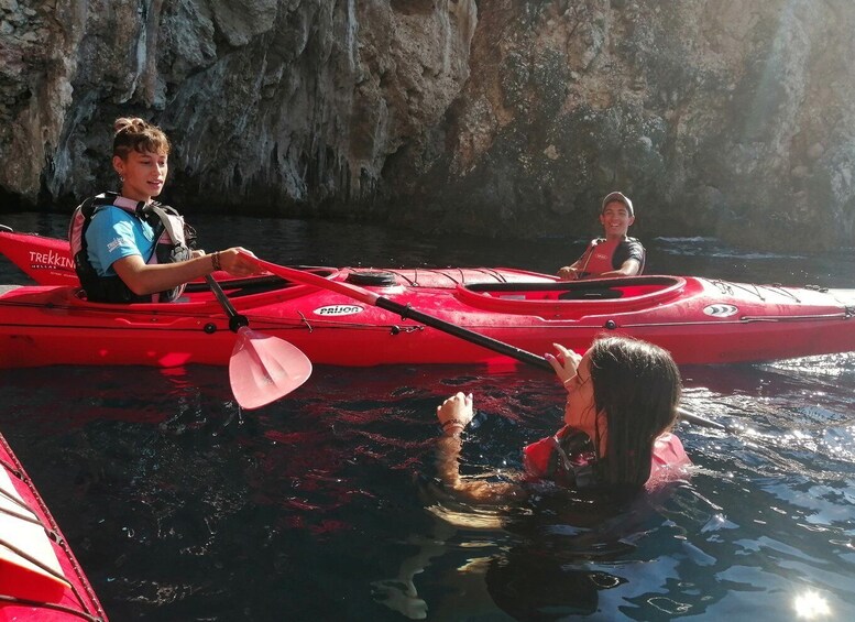 Picture 32 for Activity Lefkada: Blue Cave Kayak Tour with a Taste of Greece