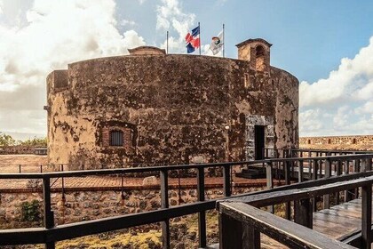 Puerto Plata Fort de San Felipe and Beach City Tour
