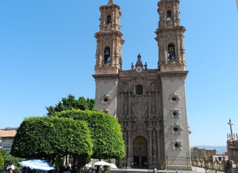 Picture 4 for Activity From Acapulco: Romantic Day Trip to Taxco with Meals