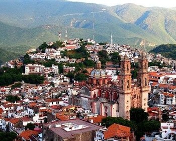 * Excursion privée d'une journée complète à Taxco Déjeuner et petit-déjeune...