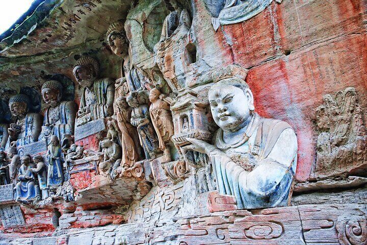 1 Day Tour at Chongqing Dazu Rock Carvings Ancient Town