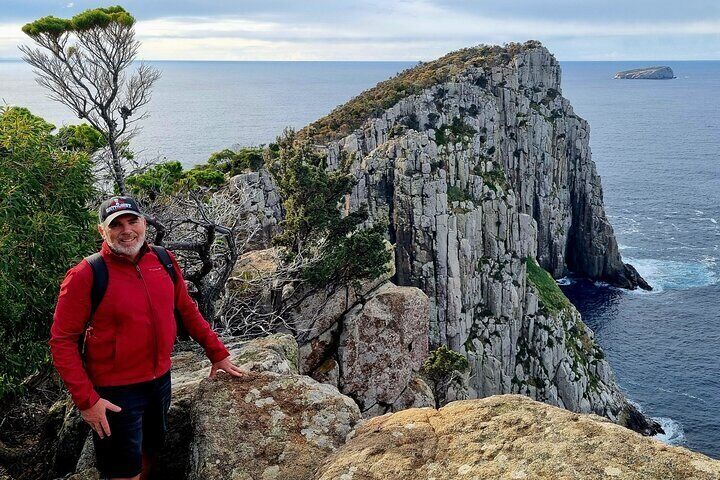1D Hobart: Cape Hauy Hike: an Active Adventure