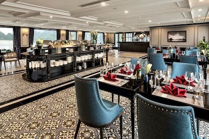 Hanoi: Explore Ha Long & Lan Ha Bay on a 2-Day Luxury Cruise