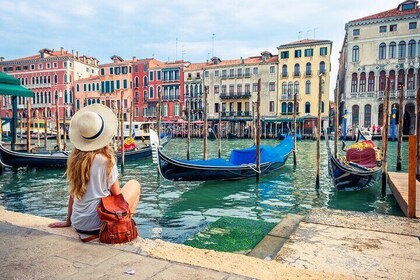 Venice 7 Days Pass Attractions Gondola Rides and Island Tours
