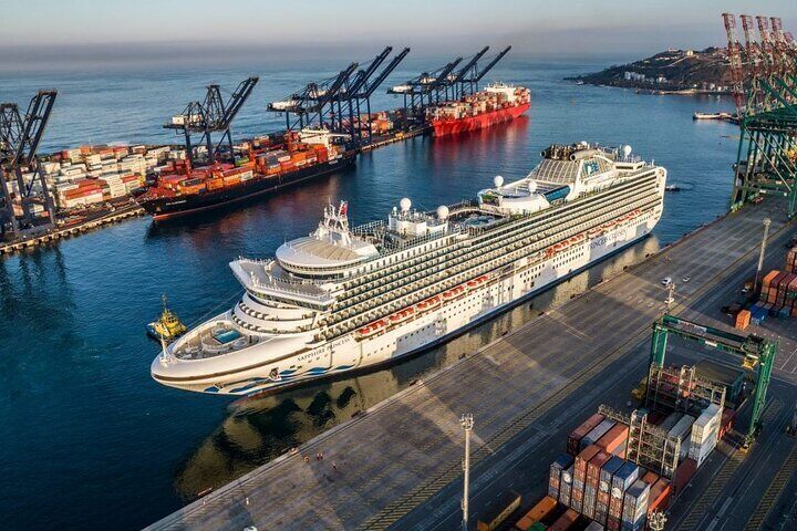 Private Pickup San Antonio Port Valparaiso and Vina Tour Airport 