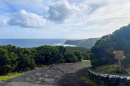 Terceira Island Half Day Hiking Trail: Baías da Agualva
