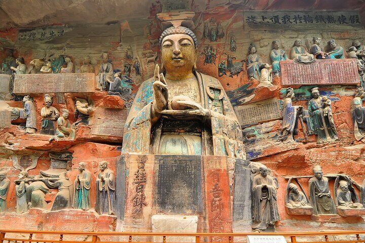 1 Day Private Tour to UNESCO Dazu Rock Carvings from Chongqing