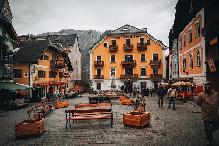 Hallstatt and Salzburg Day Trip Scenic Views and Cultural Insight