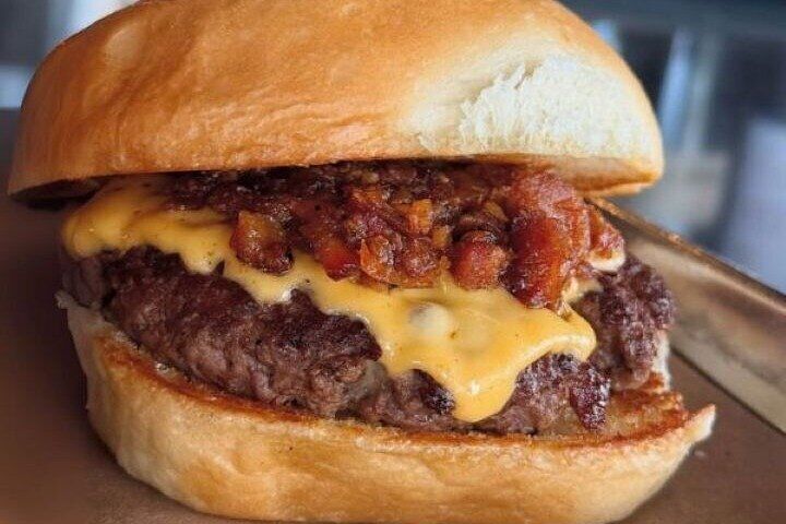 Ft Worth Burgers and Brews Tour with Transportation 