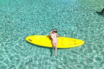 El Nido Private Speedboat Adventure Tour with Island Lunch