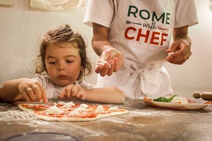 Rome Cooking Class near Colosseum: Make Pizza & Tiramisu Together