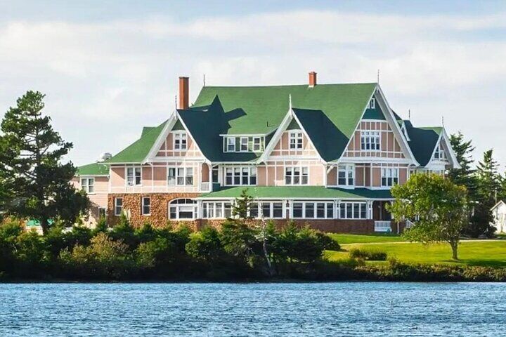 Combo North And South Shore Scenic Tour of PEI