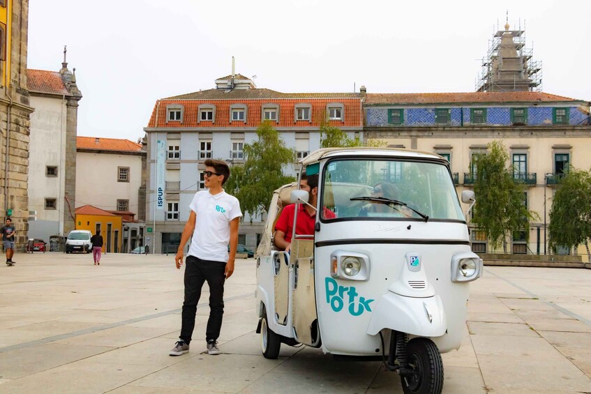 Picture 6 for Activity Porto: Private Tuk-Tuk Tour with Short Walks and Wine