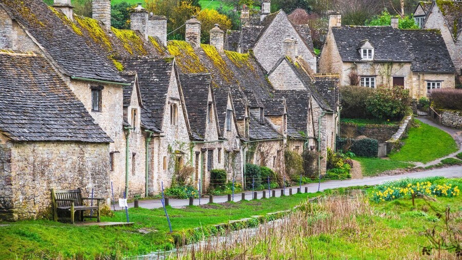 From London: Full-Day Cotswolds Small-Group Tour