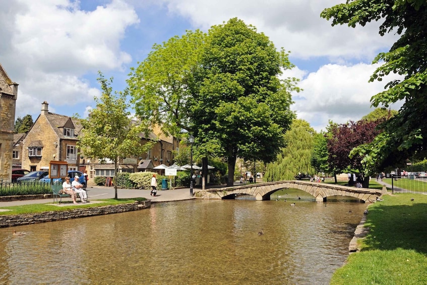 Picture 1 for Activity From London: Full-Day Tour of the Cotswolds