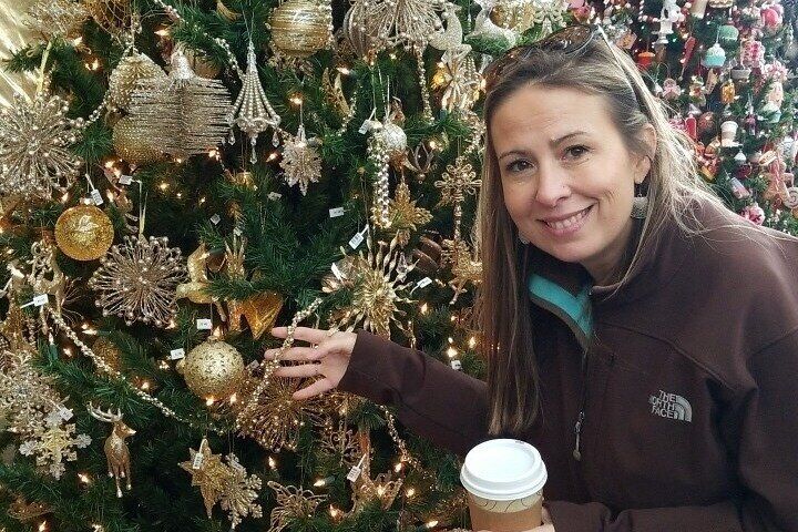 Get in the Holiday Spirit Scavenger Hunt in Williamsburg