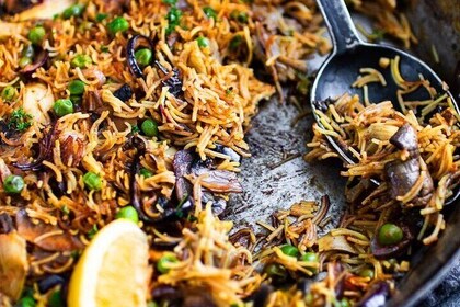 Barcelona Vegetarian Tapas and Food Walking Tour in Gracia