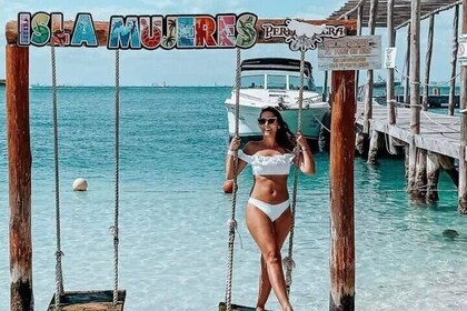 Isla Mujeres Snorkeling Catamaran Adventure with Lunch