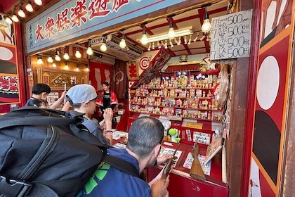 Osaka Retro Tour Free For kids and family friendly experience