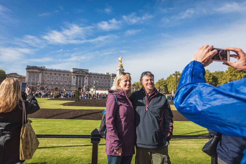 Picture 2 for Activity London: Changing of the Guard Walking Tour