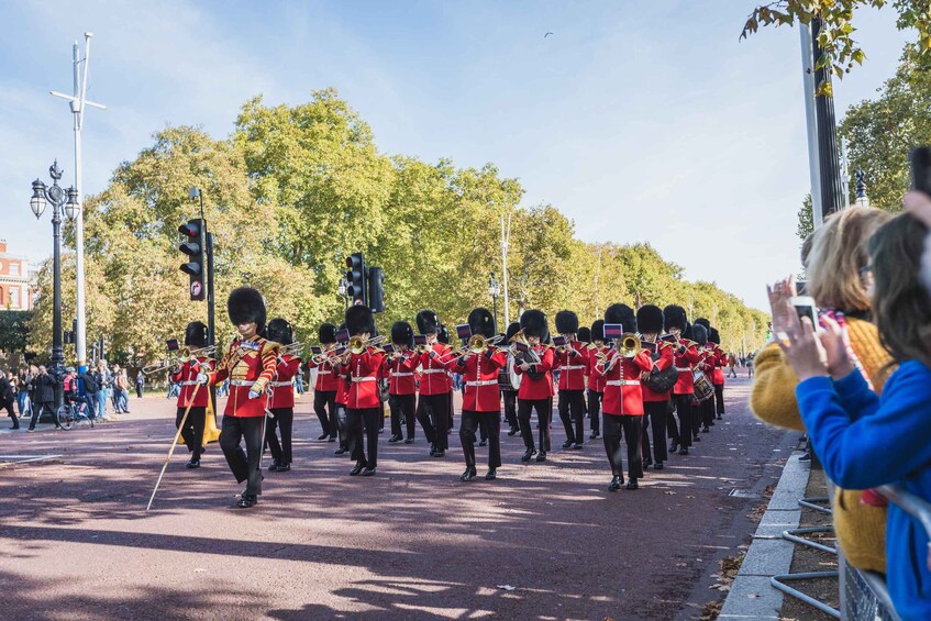 Picture 6 for Activity London: Changing of the Guard Walking Tour