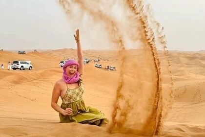 Abu Dhabi Evening Desert Safari with Live Shows and BBQ Dinner