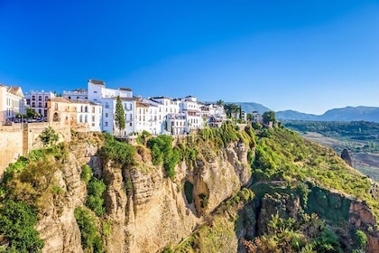 From Cádiz Ronda Premium Private Day Tour with Wine Tasting