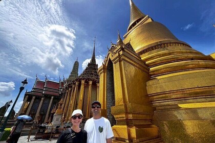 Grand Palace & Emerald Buddha Multilingual Private Tour: EN/other