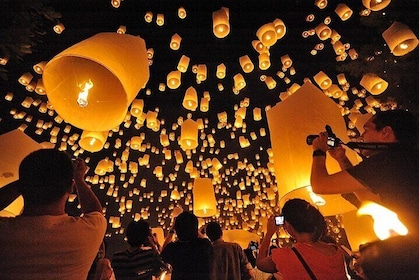 Chiang Mai: Loy Krathong Lantern Festival