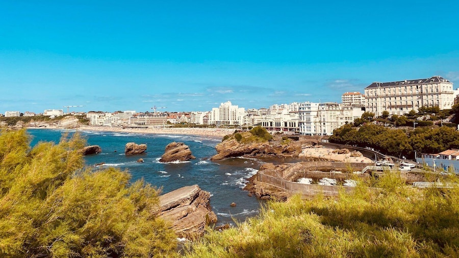 From Bilbao: Biarritz and San Sebastian Full-Day Tour