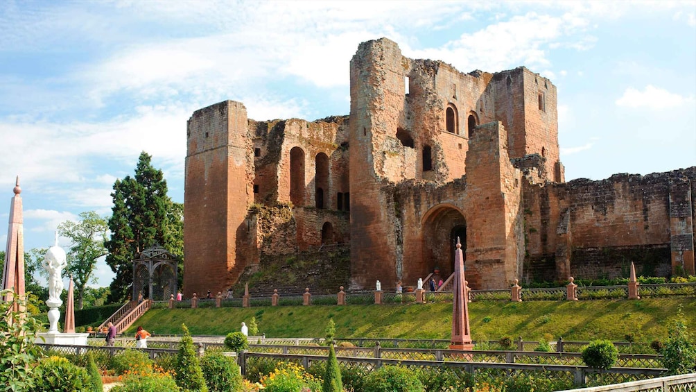 Kenilworth Castle and Elizabethan Garden Entry Ticket