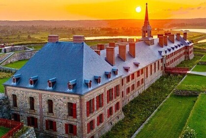 Private Fortress of Louisbourg and Lighthouse Tour