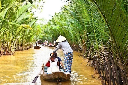 Mekong Delta and Cai Rang Floating Market Explorer Tour