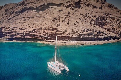 Catamaran Makaira Half Day Tour