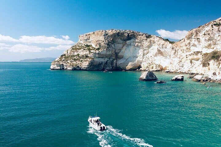 Boat Tour Sardinia explore the sea of Cagliari