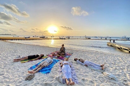 Playa Del Carmen: Sunrise Beach Sound Bath with Bronze Bowls