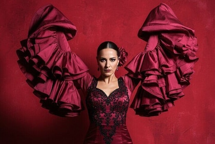 Flamenco Show in Central Seville with Awarded Artists