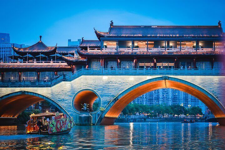 Chengdu: JinJiang River Night Cruise Tickets