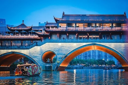 Chengdu: JinJiang River Night Cruise Tickets