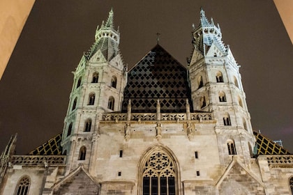 Viena: recorrido guiado a pie nocturno por fantasmas y leyendas