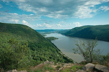 Hudson Valley Escape: Cold Spring & River Views Day Ride