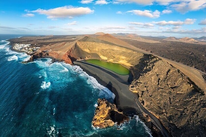 Private Lanzarote Tour: Volcanoes, Caves & Coastal Wonders