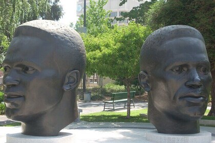 Pasadena Scavenger Hunt and Escape Game