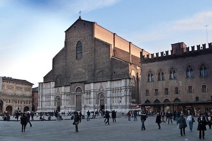 Bologna Self Guided Audio Experience