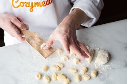 Traditional Italian Cooking Class + Tiramisu (5-Course Meal)